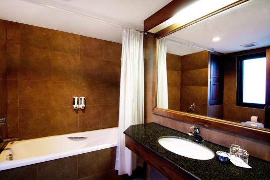 Floral Hotel Lakeview Koh Samui 19