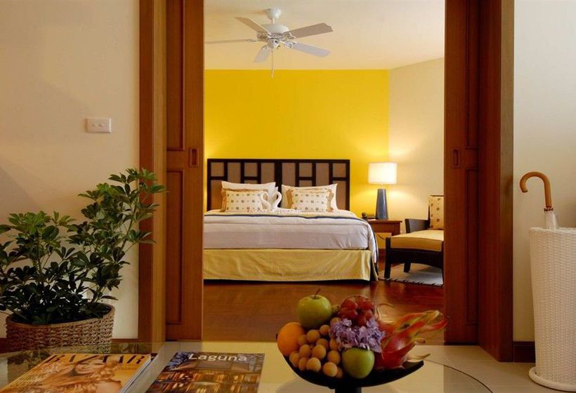 Hotel Laguna Holiday Club Phuket 2