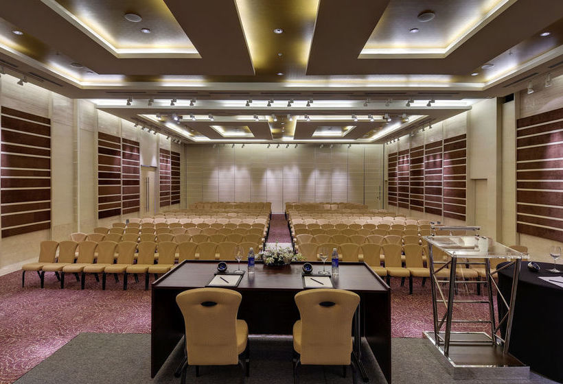 Novotel Hyderabad Airport 13