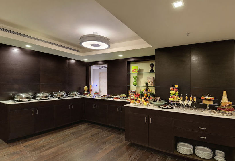 Novotel Hyderabad Airport 14