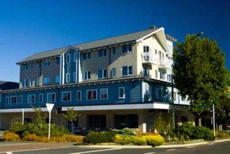 Base Taupo Hostel 13