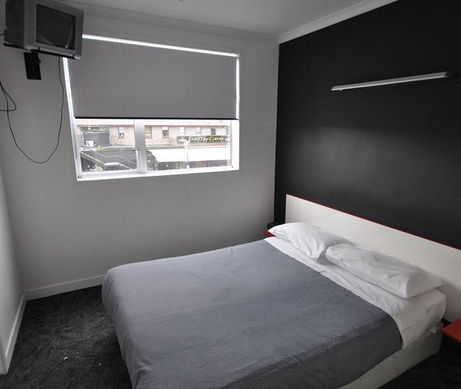 Base Taupo Hostel 15