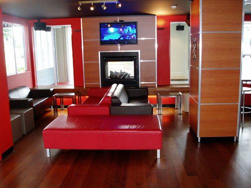 Base Taupo Hostel 17