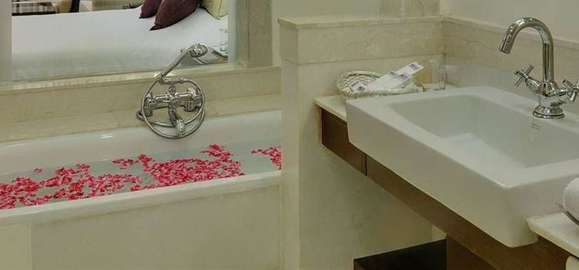 Hotel Pride Park Premier 10