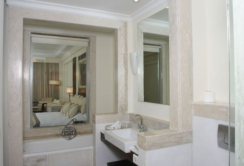 Hotel Pride Park Premier 14