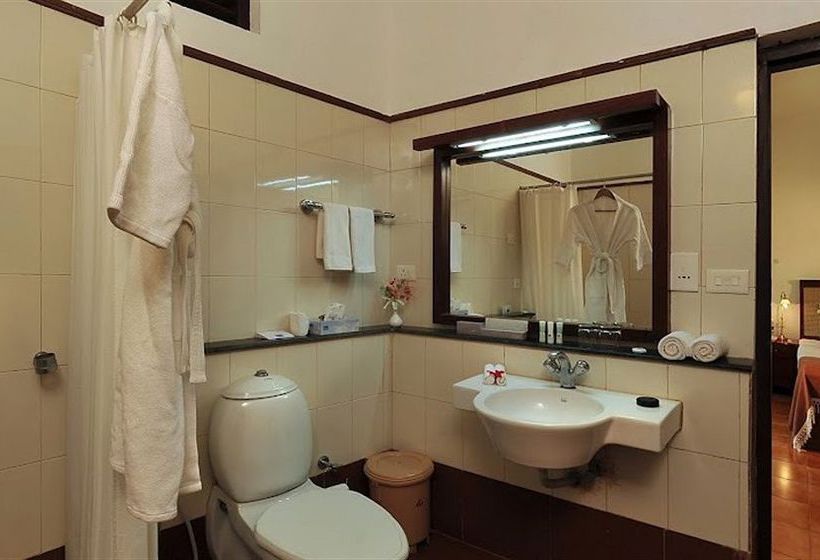 Estuary Island Resort 12