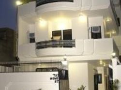 Hotel Taj Home Stay