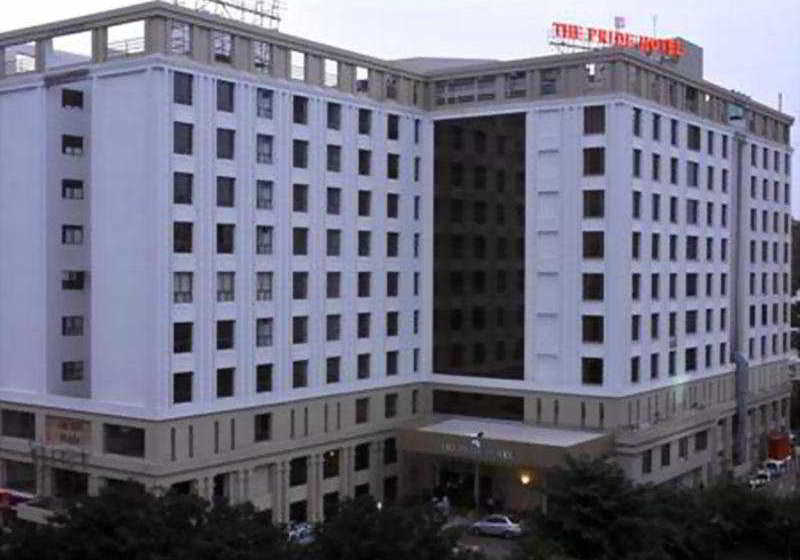 The Pride Hotel Ahmedabad 10