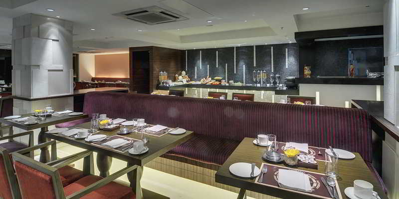 The Pride Hotel Ahmedabad 6