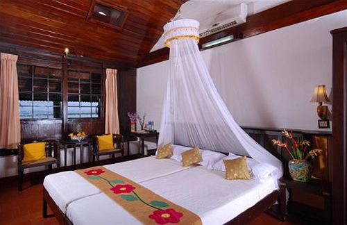 Hotel Kayaloram Heritage Lake Resort 3