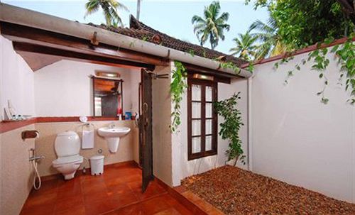 Hotel Kayaloram Heritage Lake Resort 4