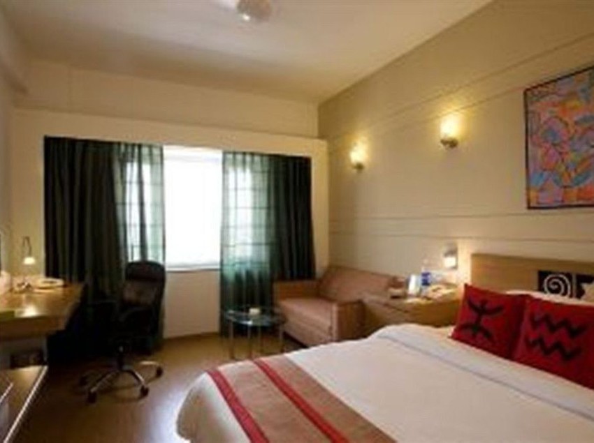 Hotel Lemon Tree Indore 3