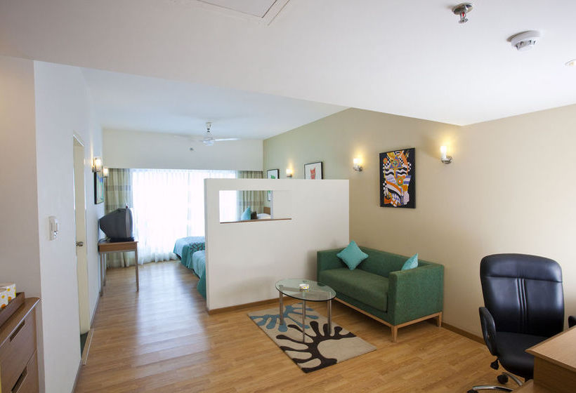 Hotel Lemon Tree Indore 8