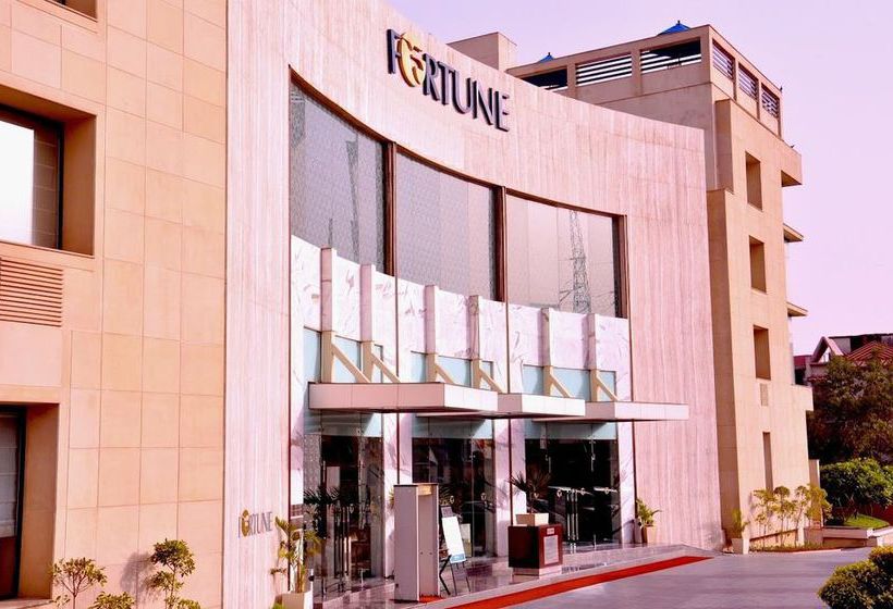 Hotel Fortune Inn Grazia 9