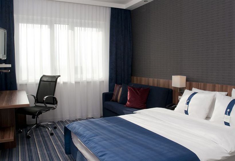 Hotel Holiday Inn Express Bremen Airport 10