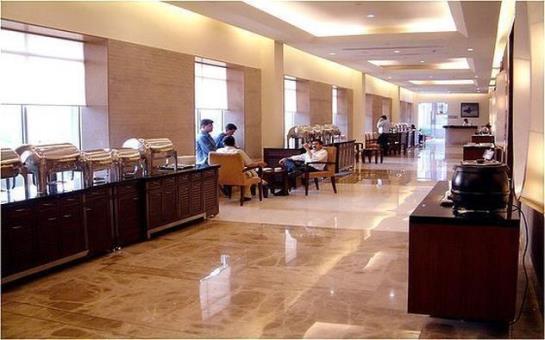 Hotel Fortune Select Global Gurgaon 8