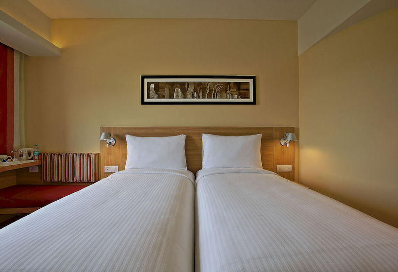 Hotel Ibis Gurgaon 7