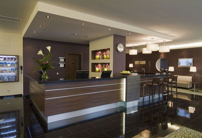 Hotel Holiday Inn Express Stuttgart Airport 1