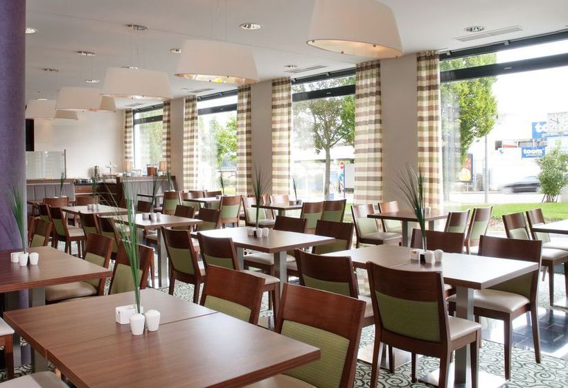 Hotel Holiday Inn Express Stuttgart Airport 15