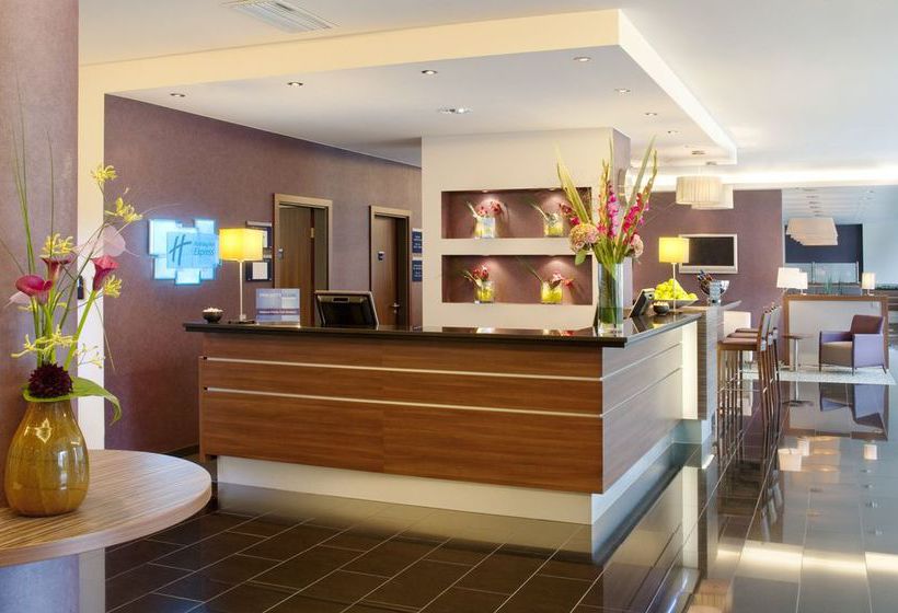 Hotel Holiday Inn Express Stuttgart Airport 18