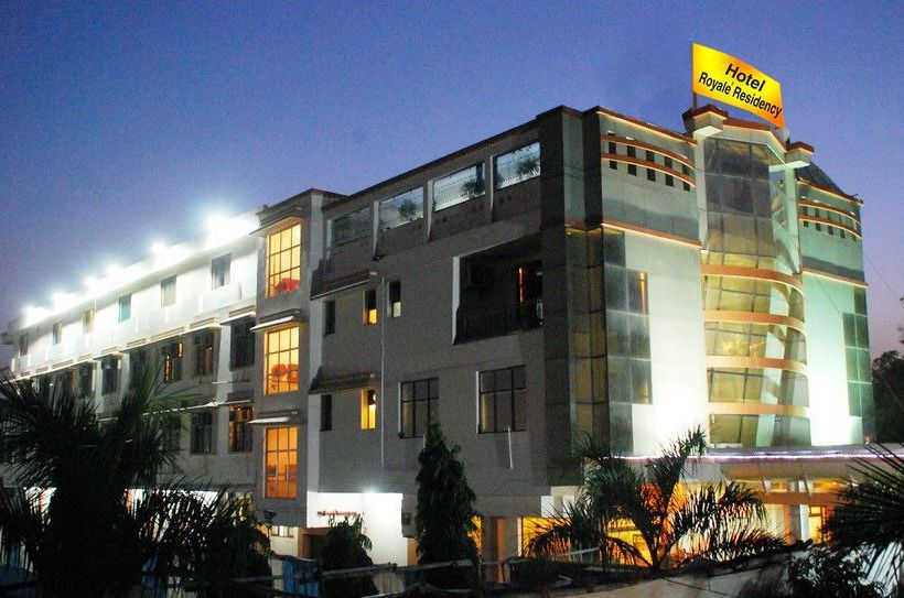 Hotel Royale' Residency 16