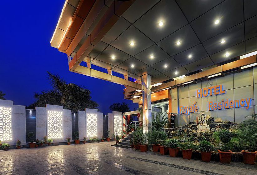 Hotel Royale' Residency 6