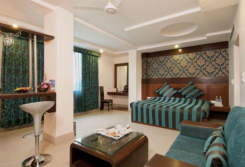 Hotel Royale' Residency 9