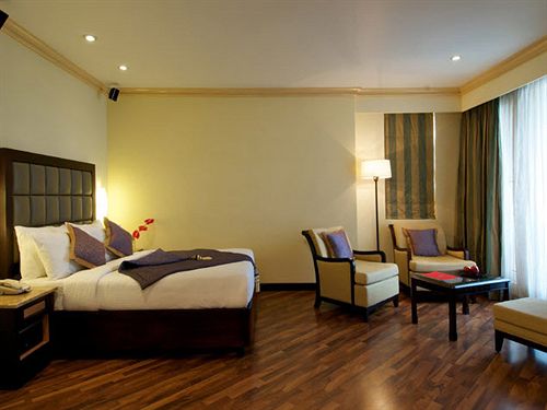 The Gateway Hotel Marine Drive 15