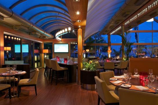 The Gateway Hotel Marine Drive 3