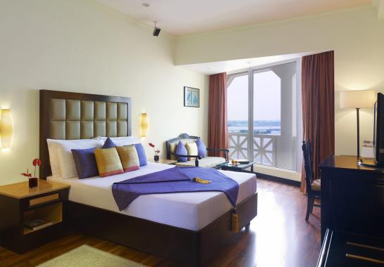 The Gateway Hotel Marine Drive 6