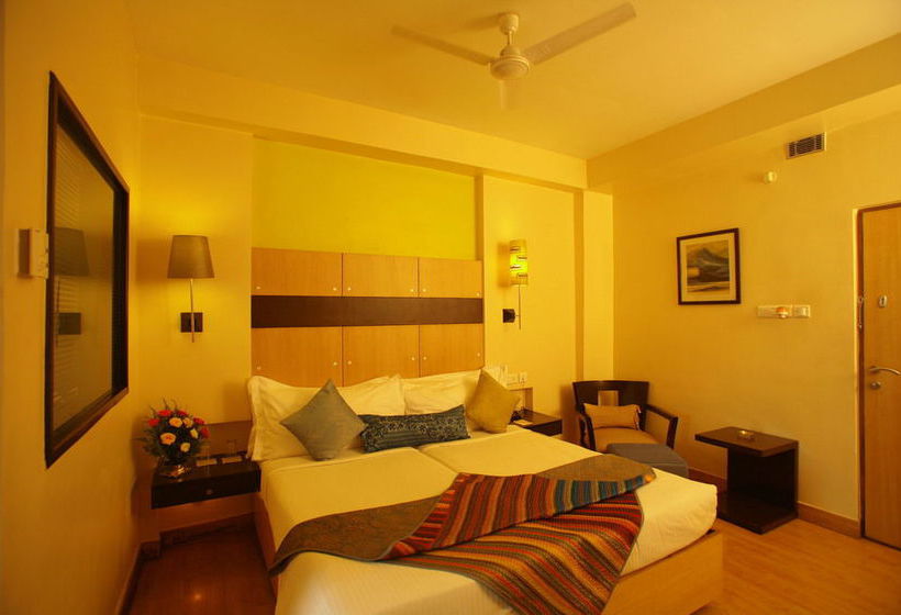 Hotel jüSTa on Necklace Road 17