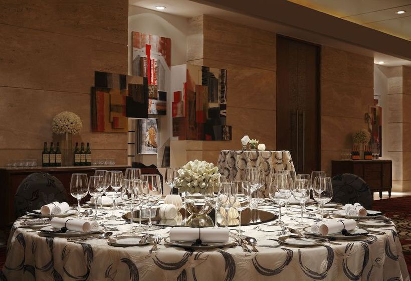 The Leela Kempinski Hotel & Residences 7