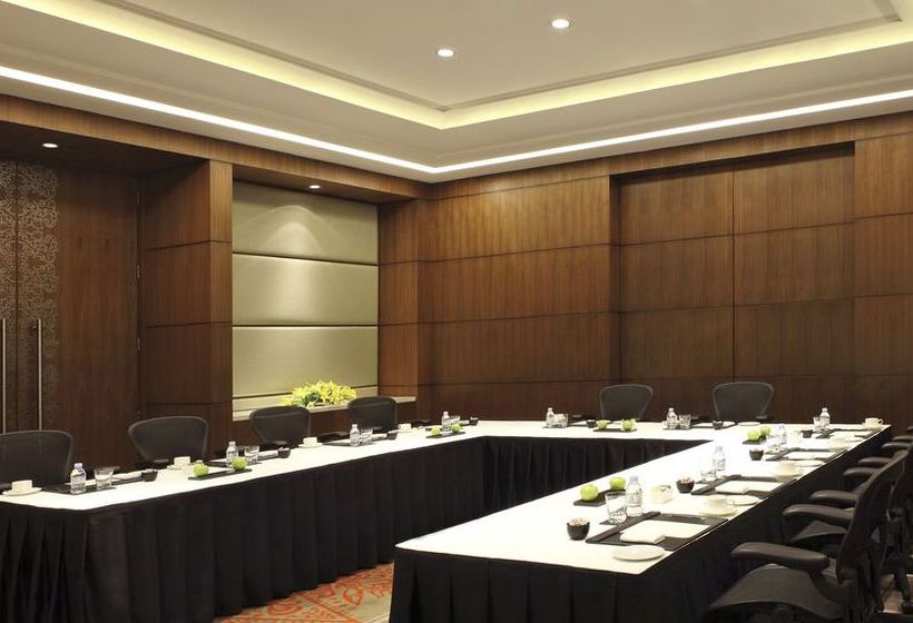 The Leela Kempinski Hotel & Residences 9