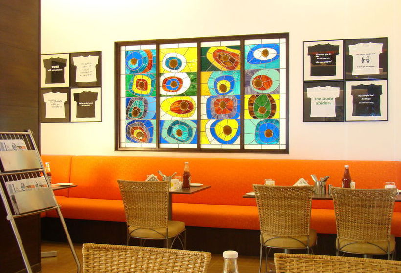 Hotel Lemon Tree Chennai 20