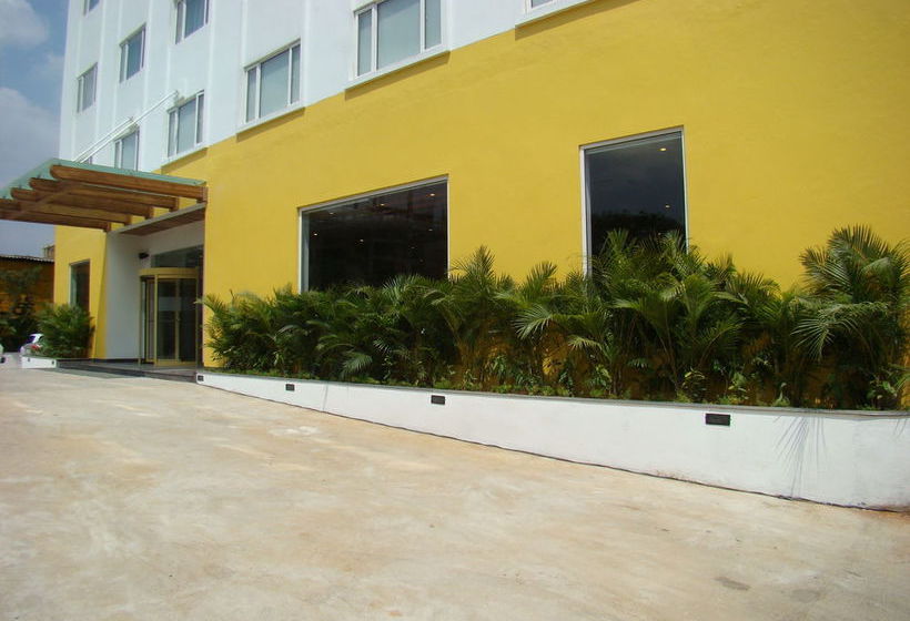 Hotel Lemon Tree Chennai 6
