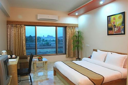 Hotel Lion Lords Inn 3