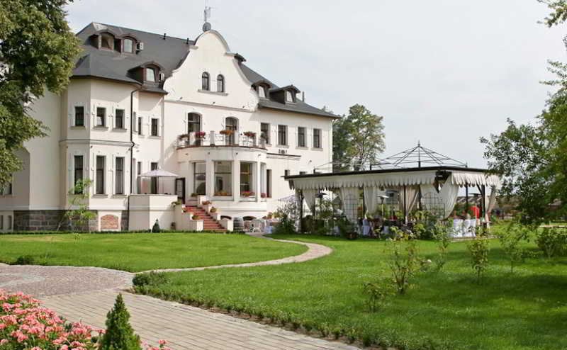 Hotel Usadba 2