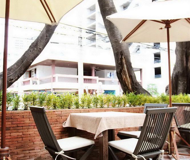 Hotel Nantra De Boutique 8