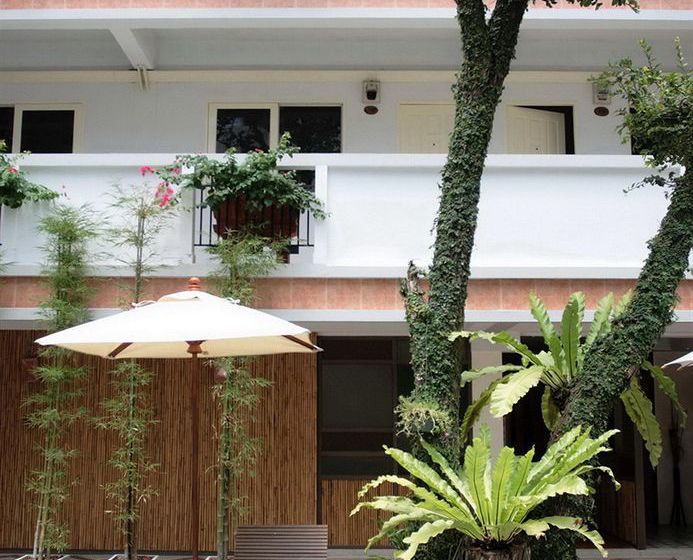 Hotel Nantra De Boutique 9