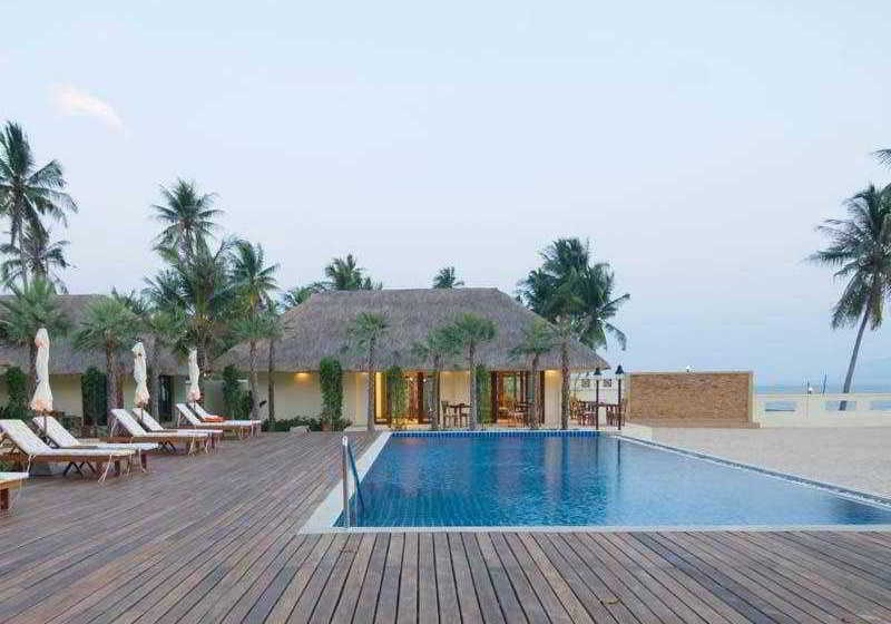 Hotel Nantra de Deluxe Resort 9