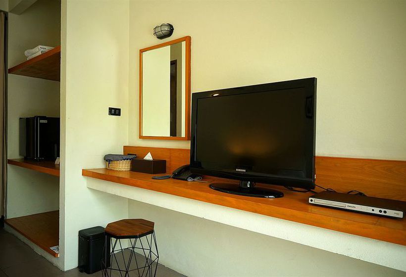 Hotel Baan Talay Resort 19