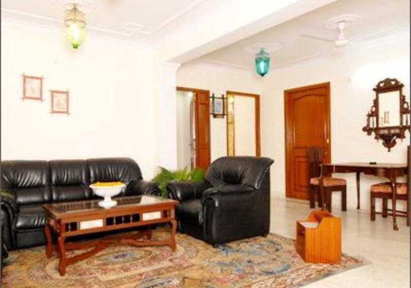 Hotel Hari Mahal Palace 3