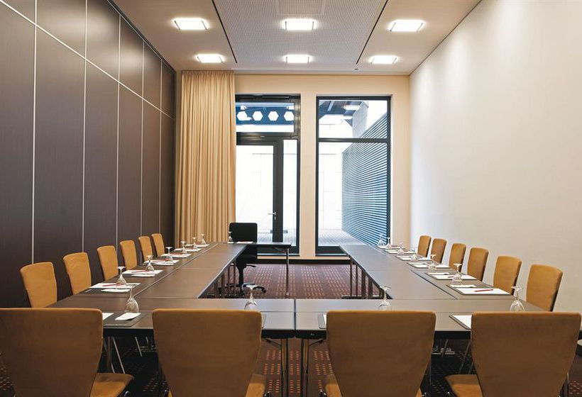 InterCityhotel Dresden 6