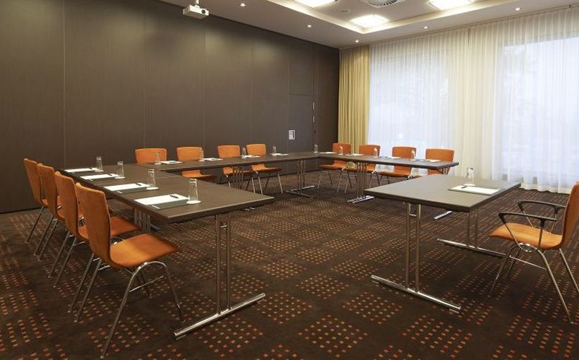 Hotel InterCity Berlin Brandenburg Airport 2