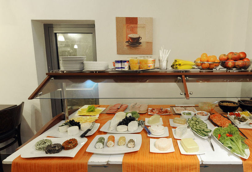 Fair Hotel Europaallee 11