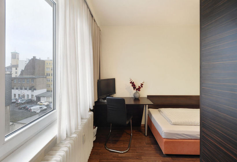 Fair Hotel Europaallee 19