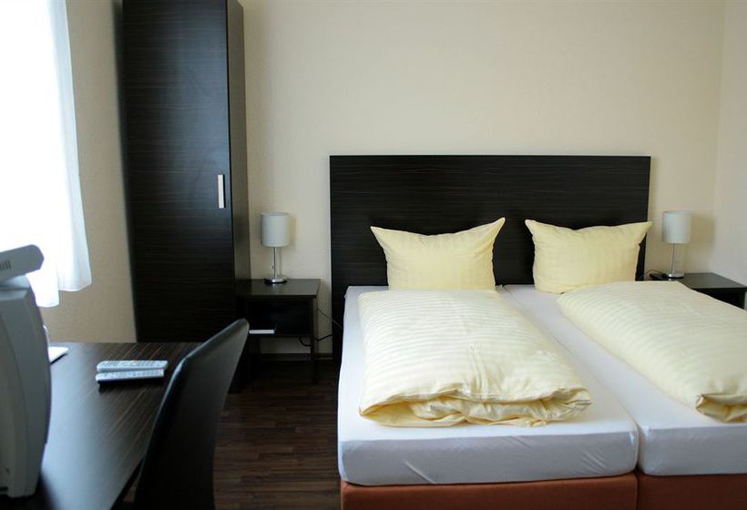 Fair Hotel Europaallee 4