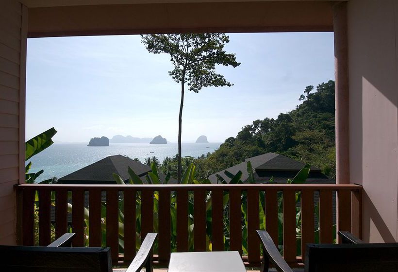 Resort Kohngai Cliff Beach 10