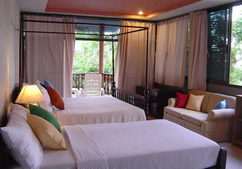 Hotel Koh Ngai Resort 5
