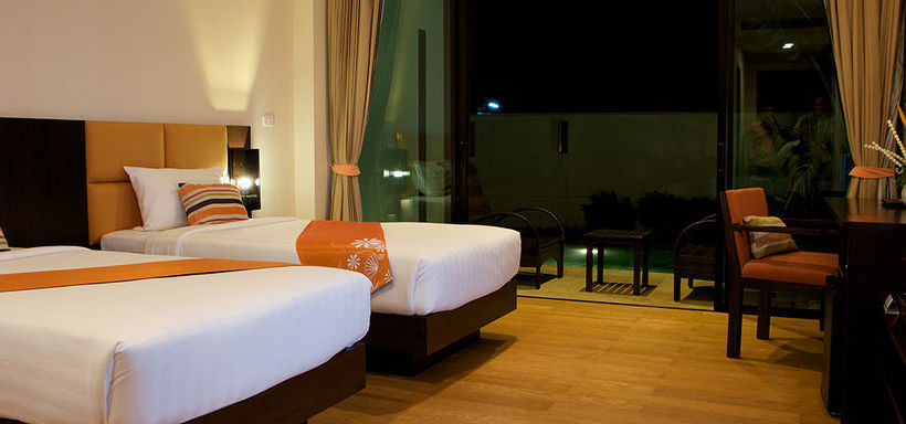 The Kris Condotel Bangtao